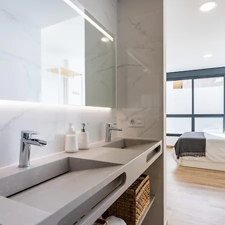 Sunnyland Atico Cruz דירה